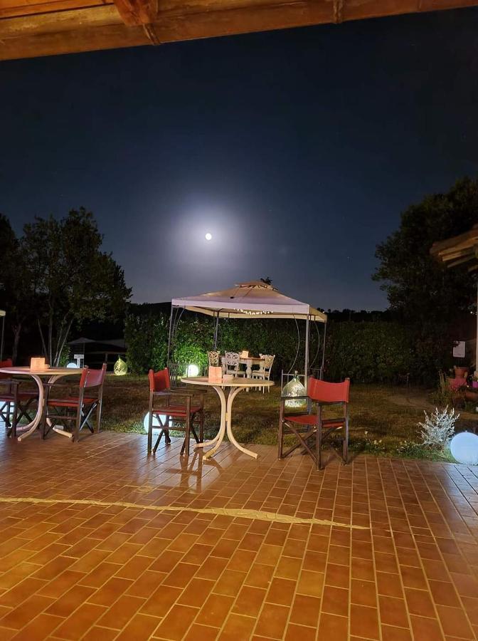 Country-House Pecora Nera Guest House Mosciano Sant'Angelo Exterior photo